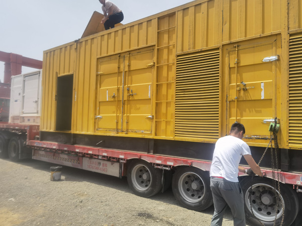 未央除了负载情况和发动机维护,还有哪些因素会影响 200kw 柴油发电机的油耗?